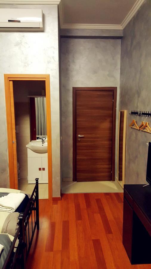 Rome Napoleone Rooms מראה חיצוני תמונה